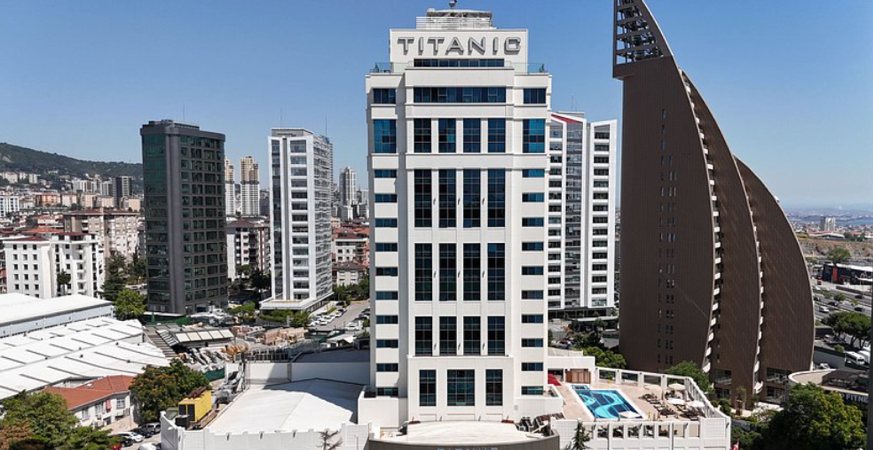 Titanic Hotels